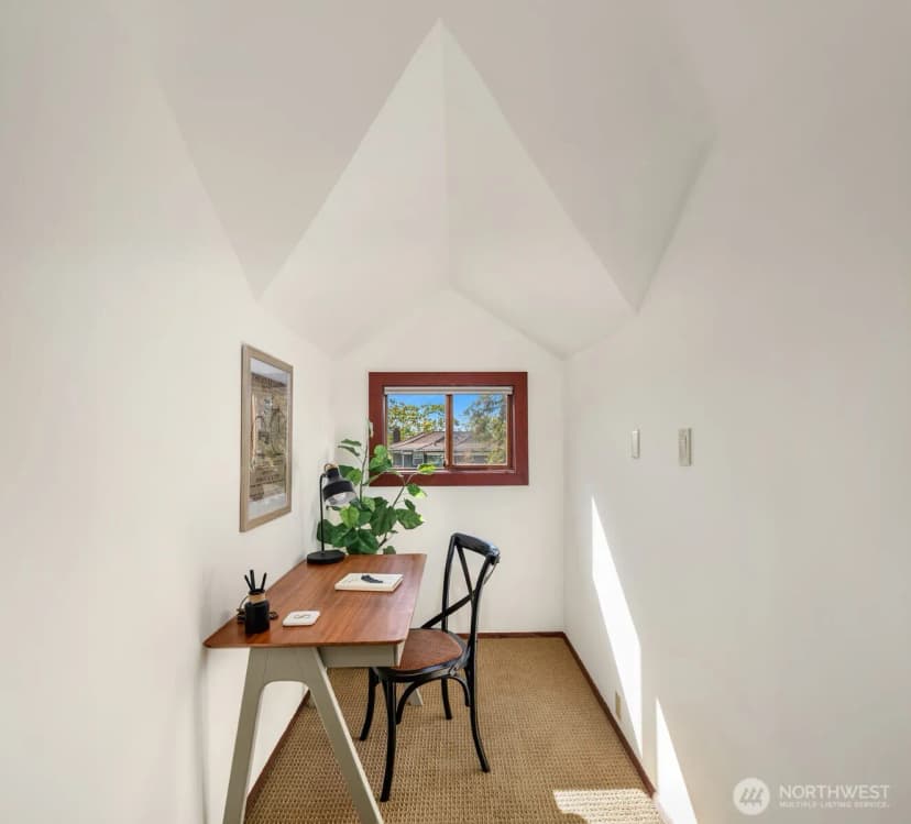 Property photo for 723 12th Avenue E, Seattle photo 24