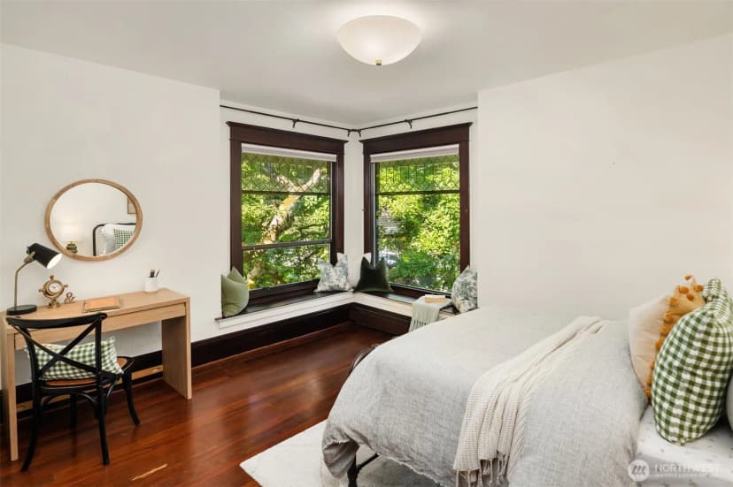 Property photo for 723 12th Avenue E, Seattle photo 18