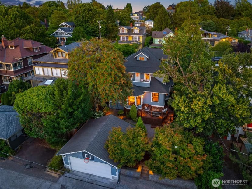 Property photo for 723 12th Avenue E, Seattle photo 33