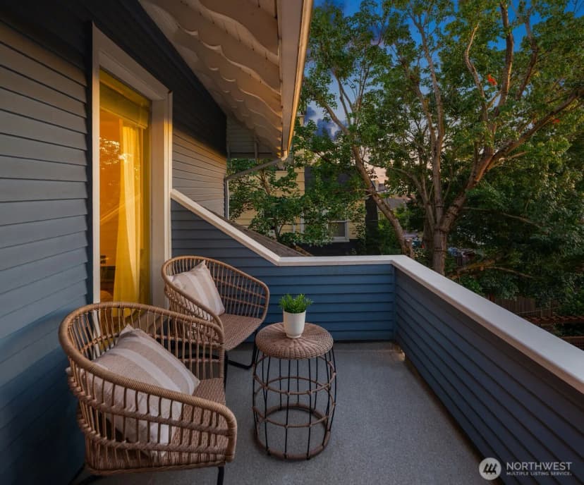 Property photo for 723 12th Avenue E, Seattle photo 30