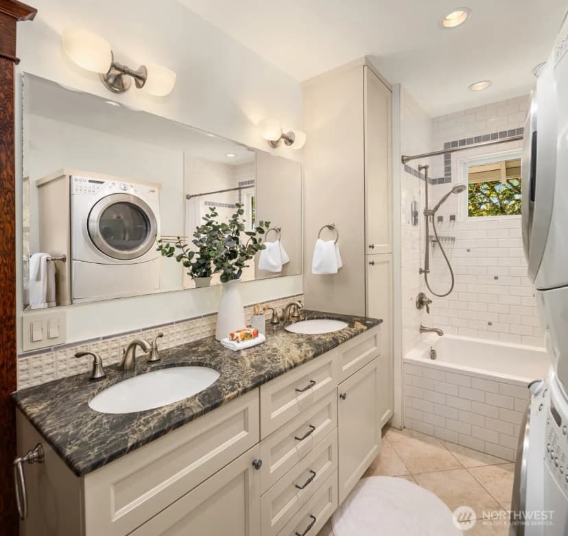 Property photo for 723 12th Avenue E, Seattle photo 20