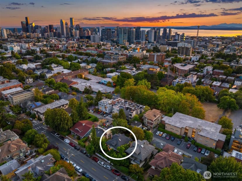Property photo for 723 12th Avenue E, Seattle photo 38