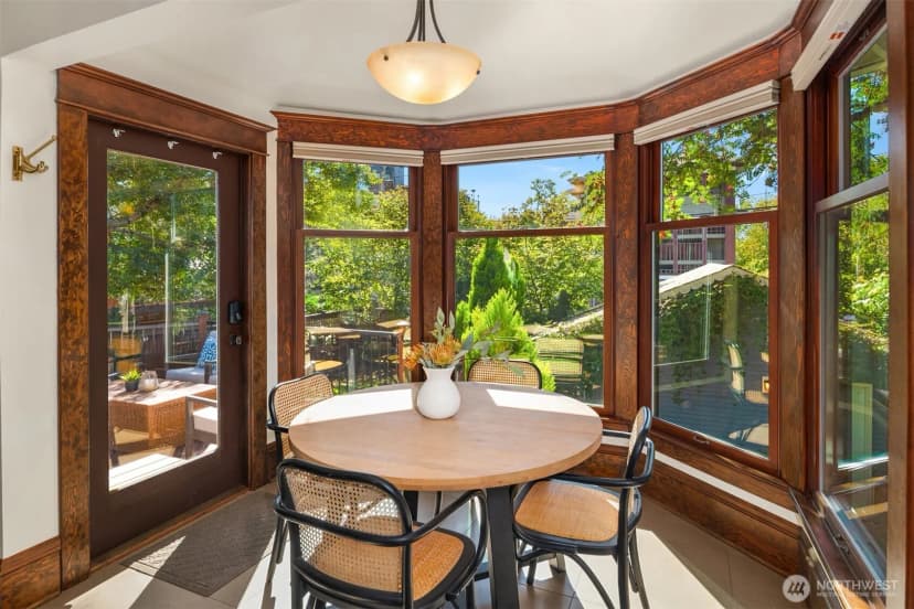 Property photo for 723 12th Avenue E, Seattle photo 14