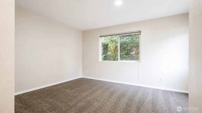 Property photo for 13367 Ambaum Boulevard Sw, Burien photo 21