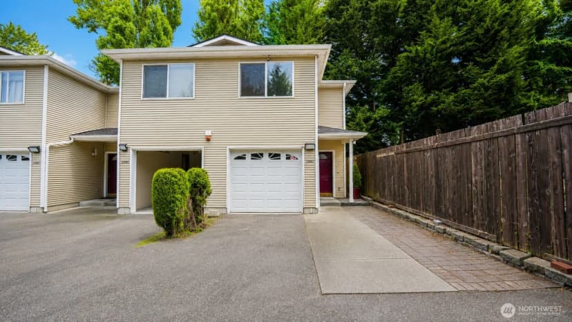 Property photo for 13367 Ambaum Boulevard Sw, Burien photo 3