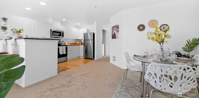 Property photo for 2522 Rucker Avenue #303, Everett photo 15