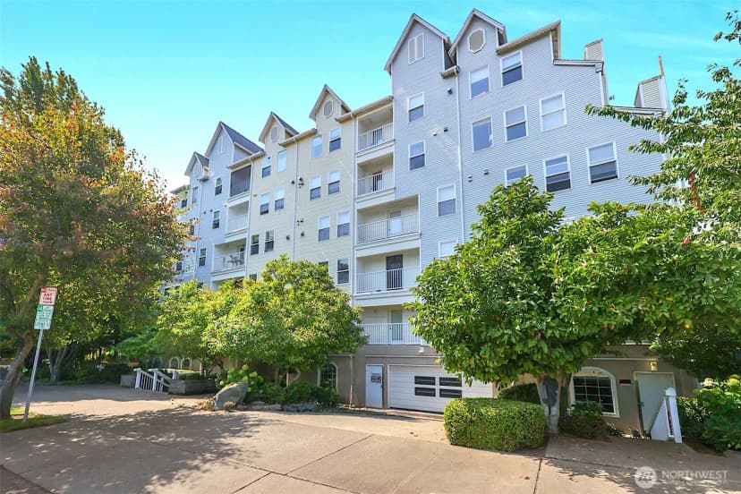 Property photo for 2522 Rucker Avenue #303, Everett photo 29