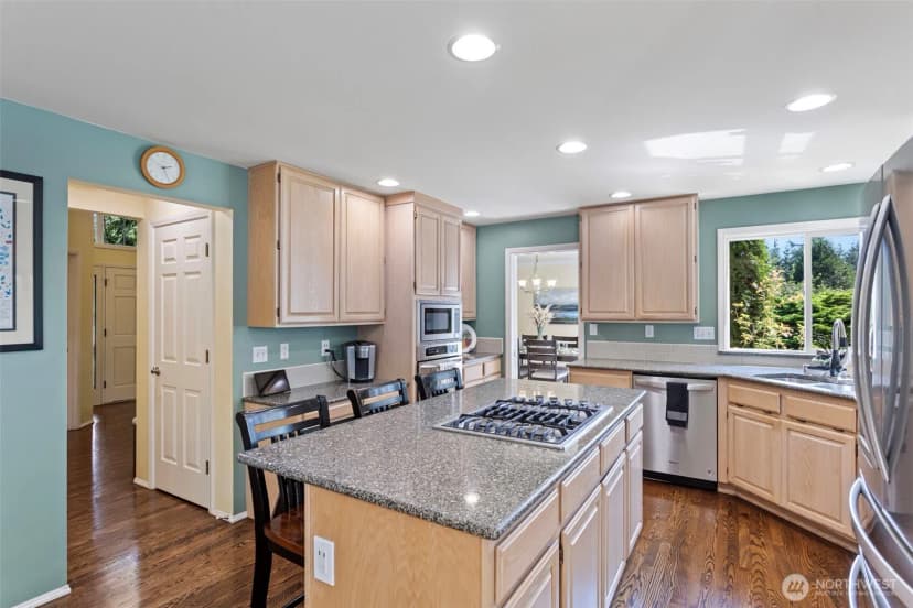 Property photo for 18929 203rd Avenue Ne, Woodinville photo 19