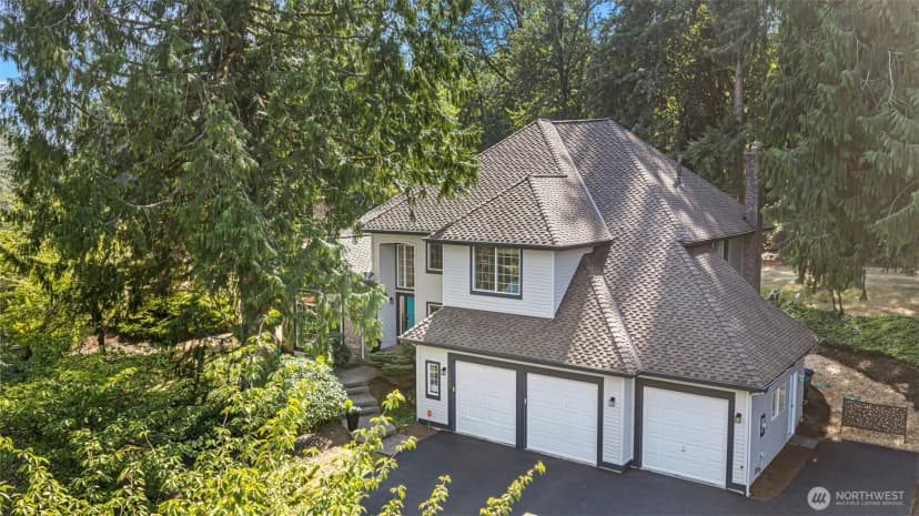 Property photo for 18929 203rd Avenue Ne, Woodinville photo 2