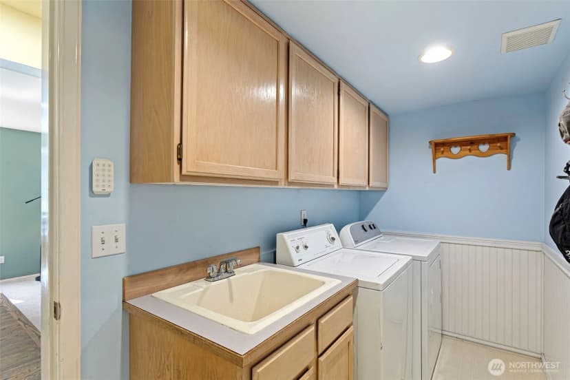 Property photo for 18929 203rd Avenue Ne, Woodinville photo 38