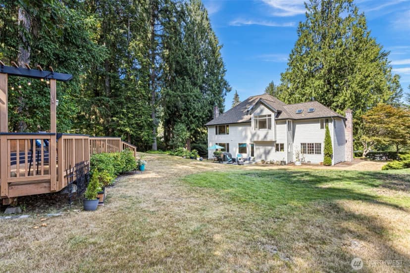 Property photo for 18929 203rd Avenue Ne, Woodinville photo 9