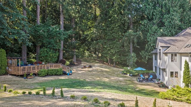 Property photo for 18929 203rd Avenue Ne, Woodinville photo 3