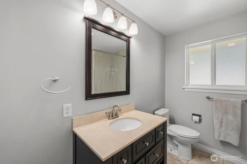 Property photo for 10419 16th Street E, Edgewood photo 18