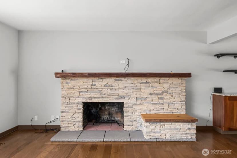 Property photo for 10419 16th Street E, Edgewood photo 7