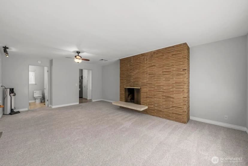 Property photo for 10419 16th Street E, Edgewood photo 24