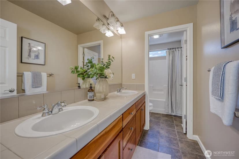 Property photo for 6432 166th Place Se, Bellevue photo 30