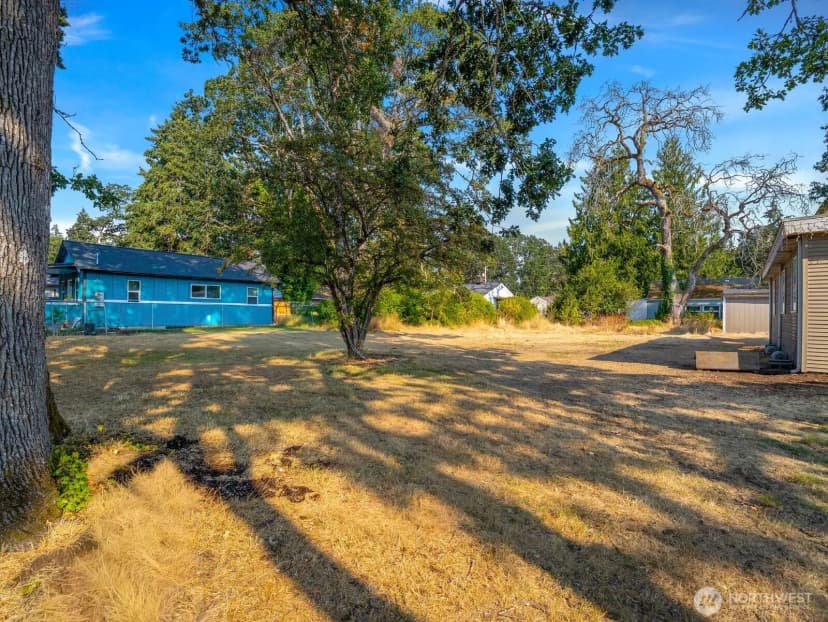 Property photo for 14429 Portland Avenue Sw, Lakewood photo 6
