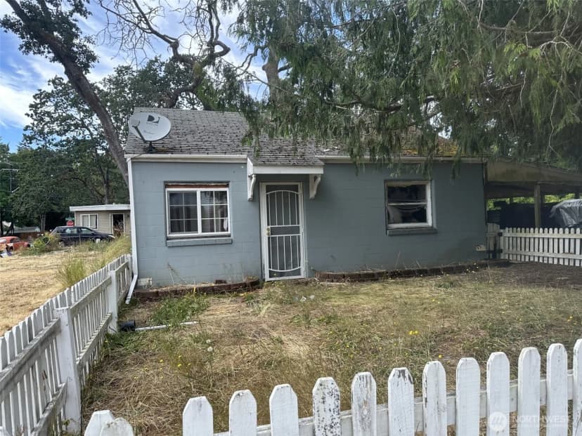 Property photo for 14429 Portland Avenue Sw, Lakewood photo 13
