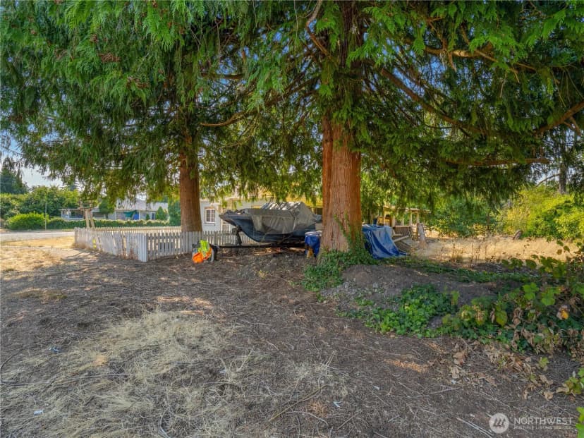 Property photo for 14429 Portland Avenue Sw, Lakewood photo 14
