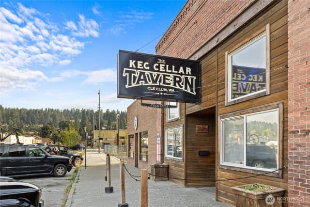 Property photo for 112 Pennsylvania Avenue, Cle Elum photo 3