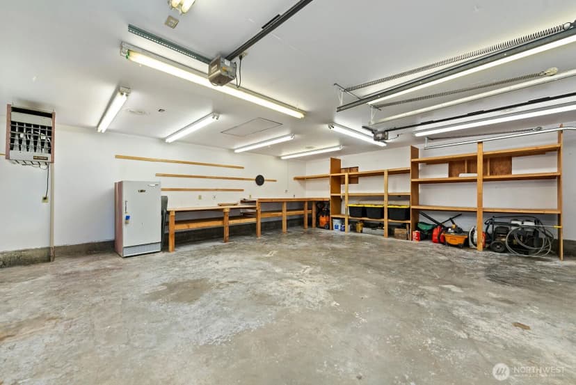Property photo for 16026 16th Avenue Sw, Burien photo 22