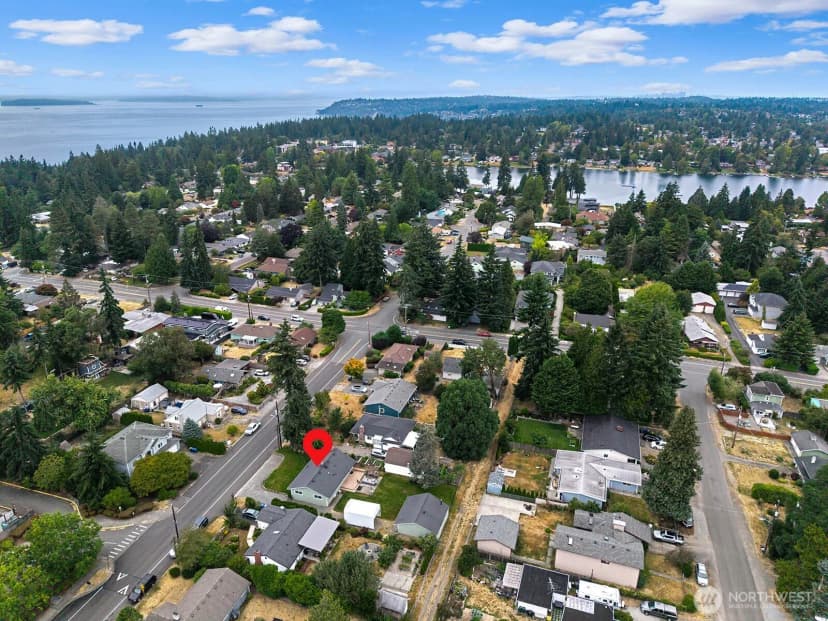 Property photo for 16026 16th Avenue Sw, Burien photo 35