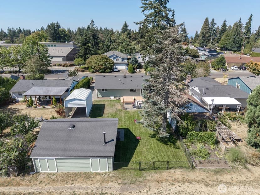 Property photo for 16026 16th Avenue Sw, Burien photo 40