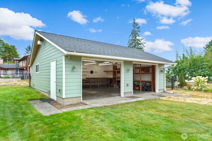 Property photo for 16026 16th Avenue Sw, Burien photo 21