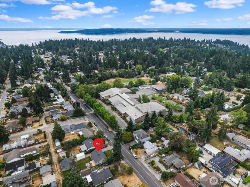 Property photo for 16026 16th Avenue Sw, Burien photo 33