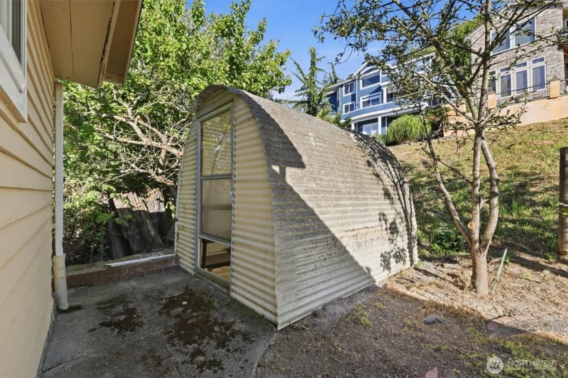 Property photo for 28748 Sound View Drive S, Des Moines photo 36