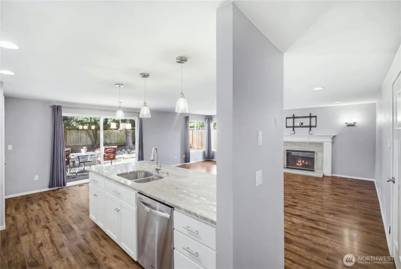 Property photo for 15952 Se 176th Place, Renton photo 4