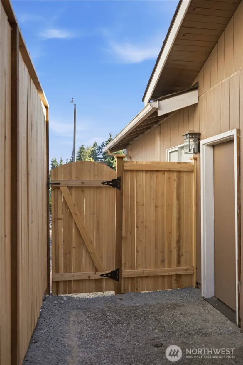 Property photo for 15952 Se 176th Place, Renton photo 30
