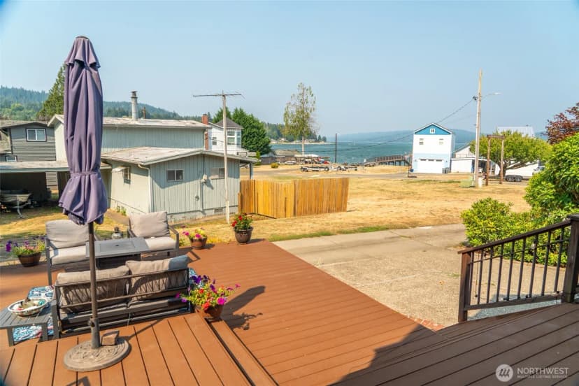 Property photo for 20 N Tillicum Beach Lane N, Shelton photo 33