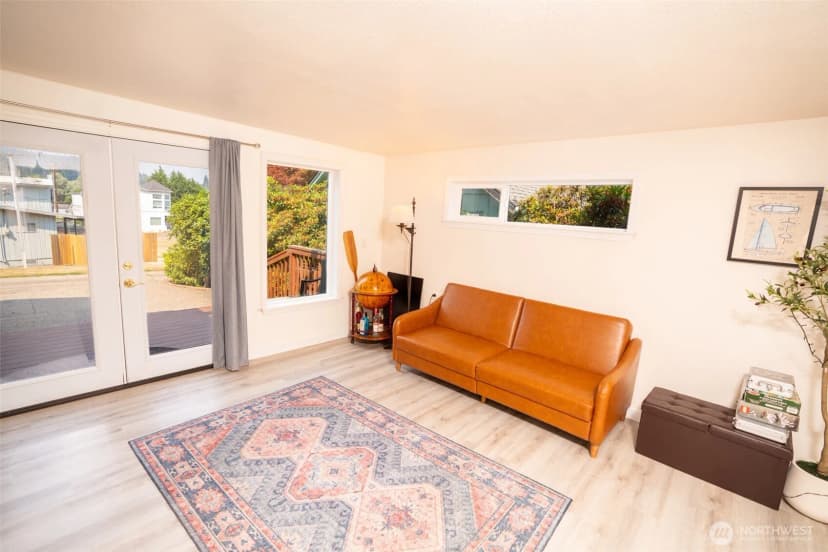 Property photo for 20 N Tillicum Beach Lane N, Shelton photo 20