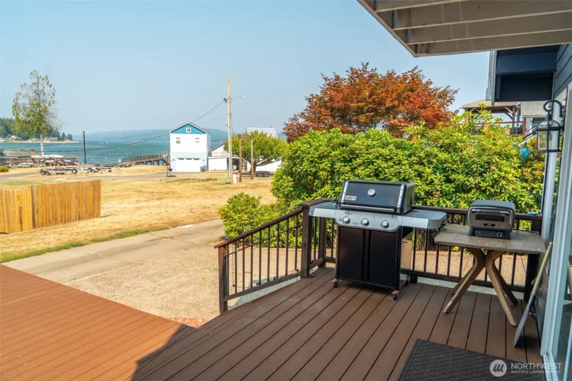 Property photo for 20 N Tillicum Beach Lane N, Shelton photo 34