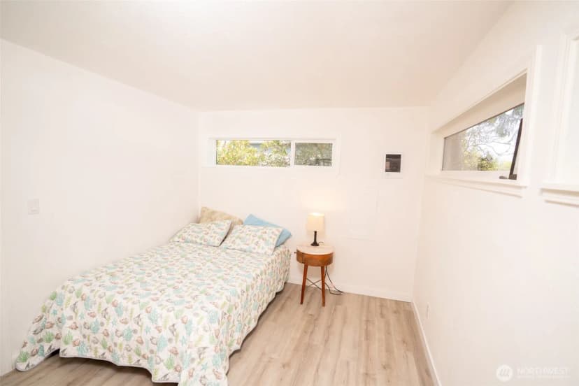 Property photo for 20 N Tillicum Beach Lane N, Shelton photo 22