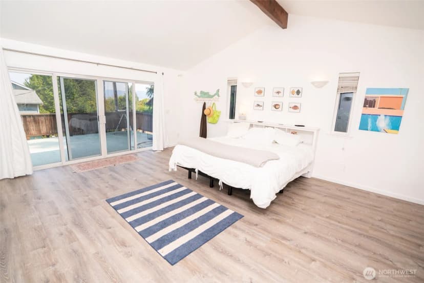 Property photo for 20 N Tillicum Beach Lane N, Shelton photo 24