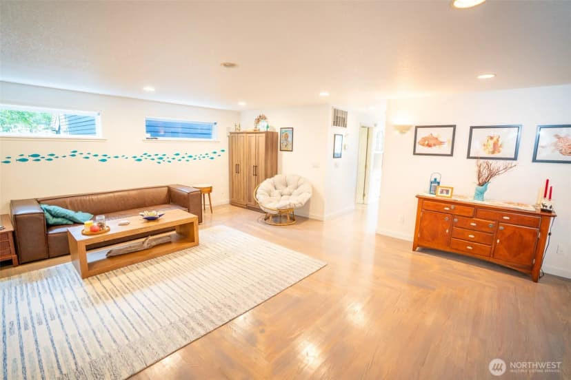 Property photo for 20 N Tillicum Beach Lane N, Shelton photo 18