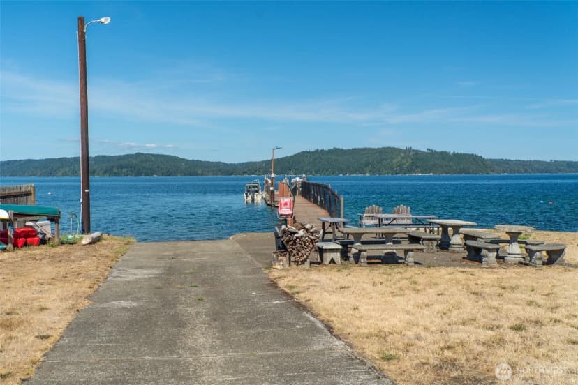 Property photo for 20 N Tillicum Beach Lane N, Shelton photo 36