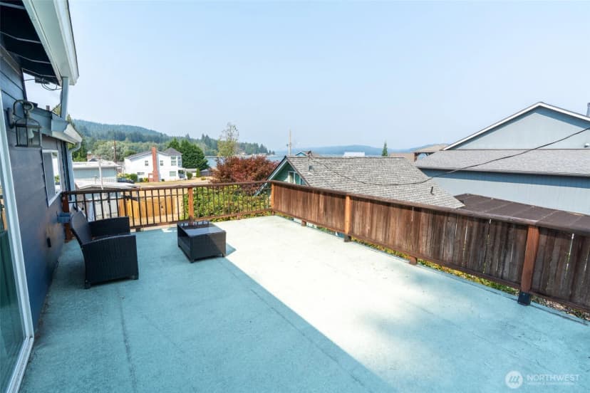 Property photo for 20 N Tillicum Beach Lane N, Shelton photo 29