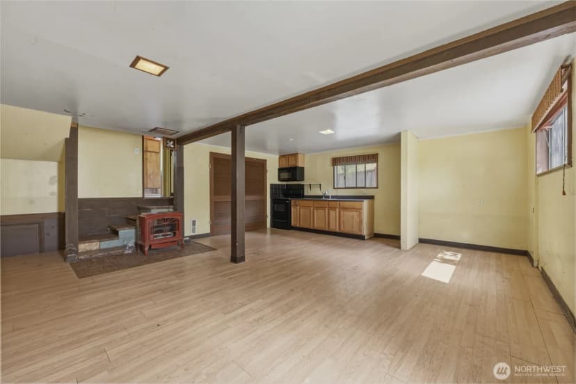 Property photo for 2130 Woodcrest Drive Se, Olympia photo 8