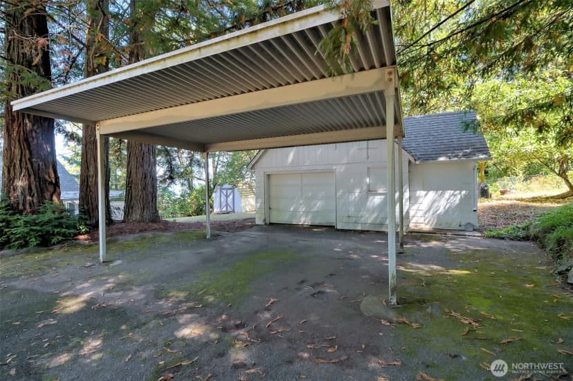Property photo for 1306 Center Street, Shelton photo 32