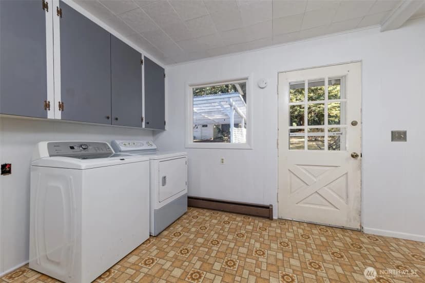 Property photo for 1306 Center Street, Shelton photo 26