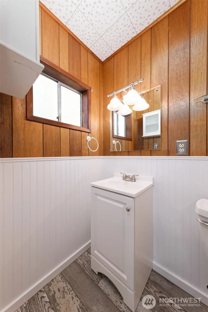 Property photo for 1306 Center Street, Shelton photo 21