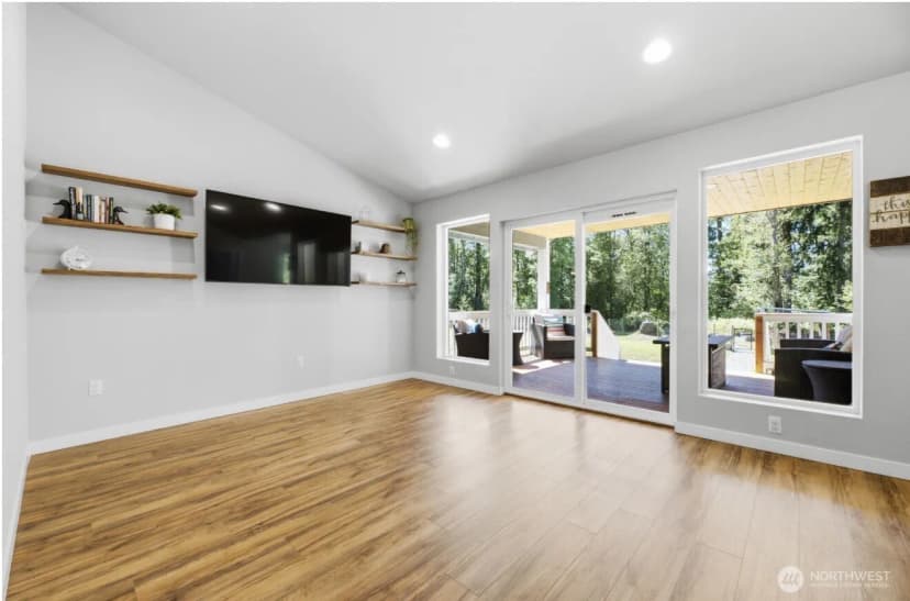 Property photo for 32503 Webster Road E, Eatonville photo 8
