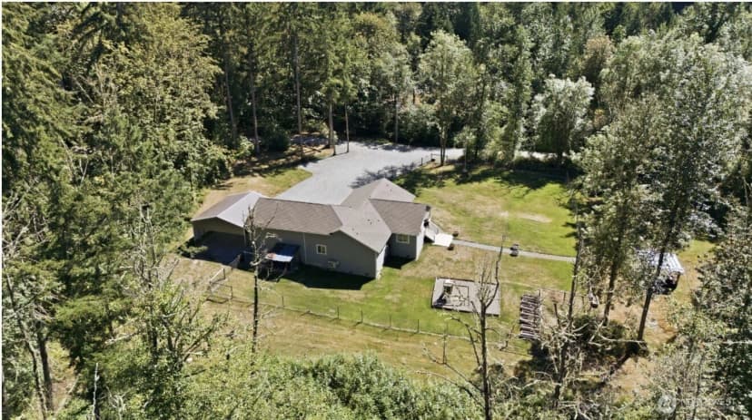 Property photo for 32503 Webster Road E, Eatonville photo 5