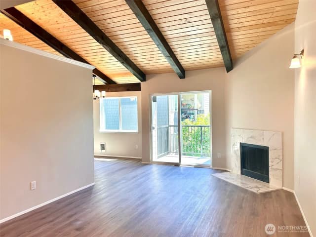 Property photo for 2020 Grant Avenue S #c301, Renton