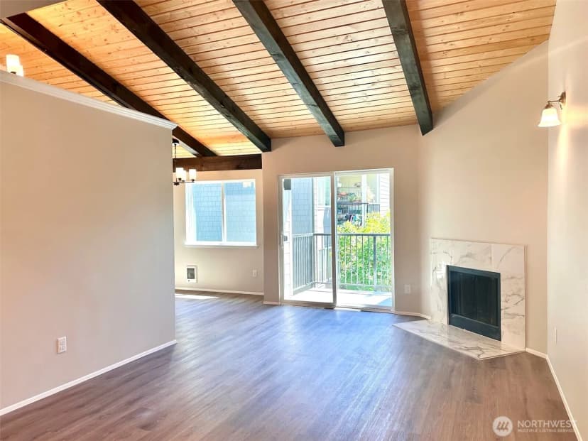 Property photo for 2020 Grant Avenue S #c301, Renton