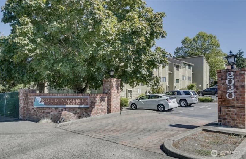 Property photo for 2020 Grant Avenue S #c301, Renton photo 28