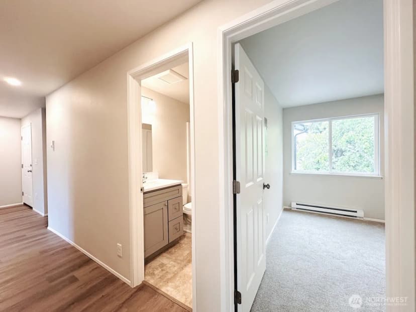Property photo for 2020 Grant Avenue S #c301, Renton photo 15